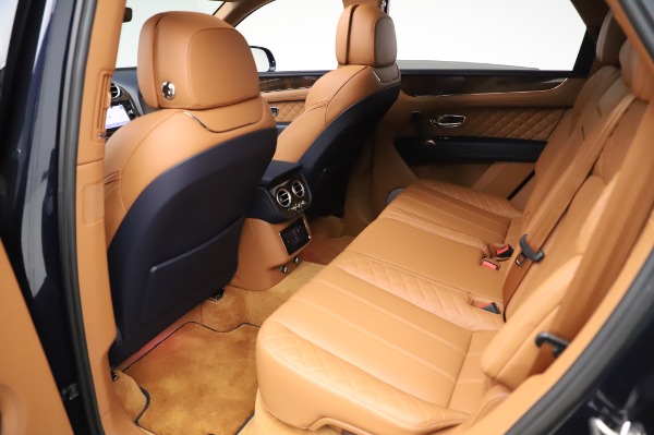 Used 2018 Bentley Bentayga W12 Signature Edition for sale Sold at Bugatti of Greenwich in Greenwich CT 06830 22