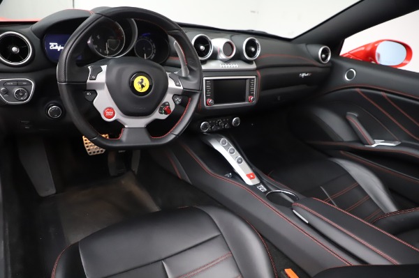 Used 2017 Ferrari California T for sale $175,900 at Bugatti of Greenwich in Greenwich CT 06830 19