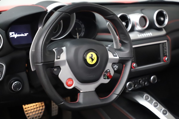 Used 2017 Ferrari California T for sale $165,900 at Bugatti of Greenwich in Greenwich CT 06830 27