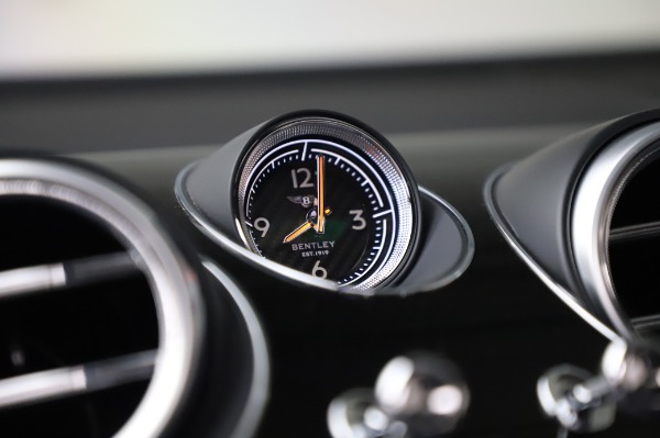 Used 2018 Bentley Bentayga Black Edition for sale Call for price at Bugatti of Greenwich in Greenwich CT 06830 26