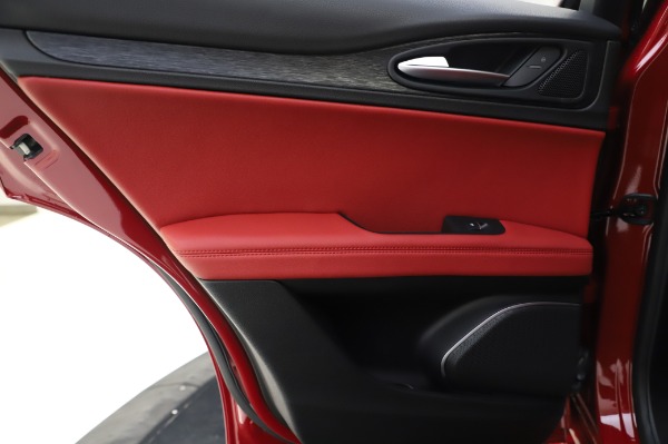 New 2020 Alfa Romeo Stelvio Sport Q4 for sale $50,195 at Bugatti of Greenwich in Greenwich CT 06830 21