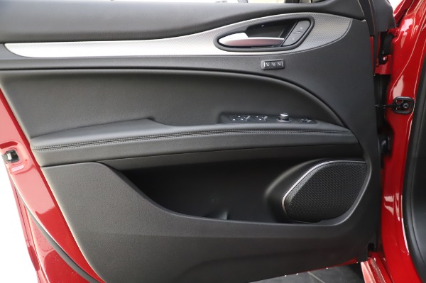 New 2020 Alfa Romeo Stelvio Sport Q4 for sale $50,645 at Bugatti of Greenwich in Greenwich CT 06830 17