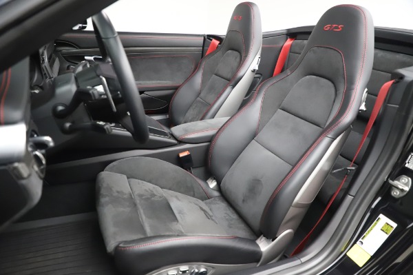Used 2018 Porsche 911 Carrera 4 GTS for sale Sold at Bugatti of Greenwich in Greenwich CT 06830 15
