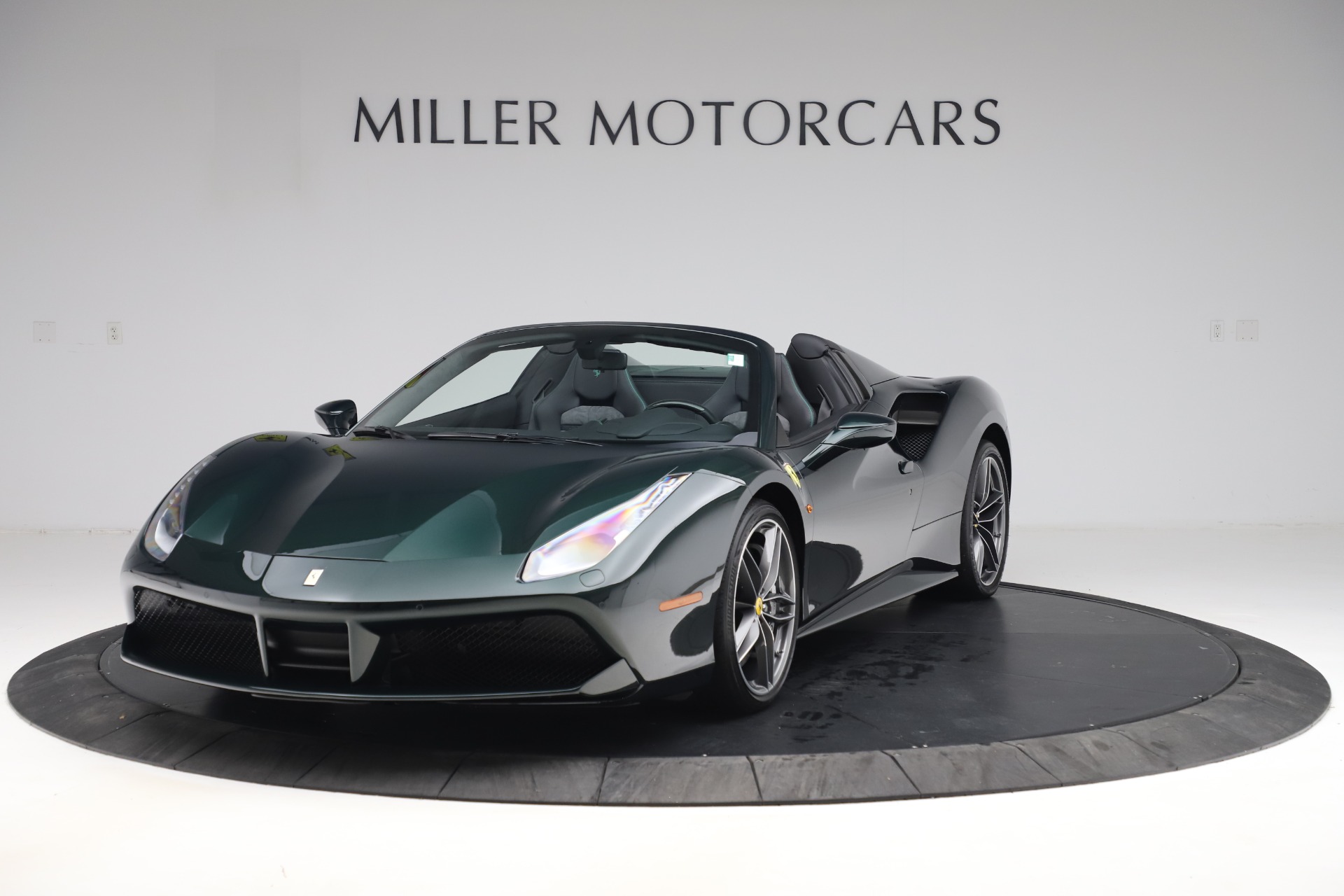 Used 2019 Ferrari 488 Spider Base for sale $329,900 at Bugatti of Greenwich in Greenwich CT 06830 1