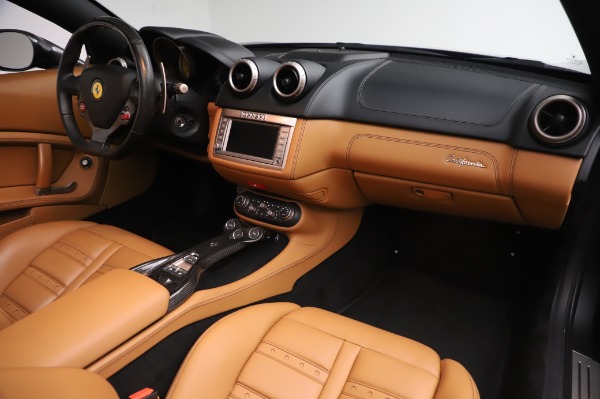 Used 2014 Ferrari California 30 for sale Sold at Bugatti of Greenwich in Greenwich CT 06830 25