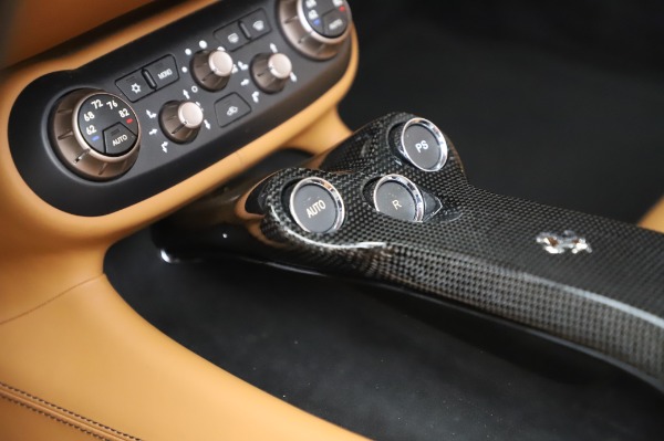 Used 2014 Ferrari California 30 for sale Sold at Bugatti of Greenwich in Greenwich CT 06830 28