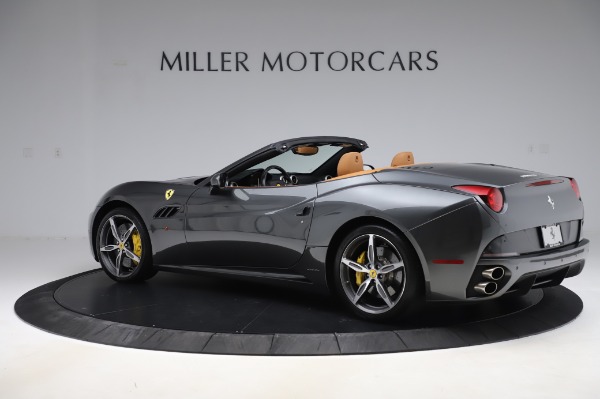 Used 2014 Ferrari California 30 for sale Sold at Bugatti of Greenwich in Greenwich CT 06830 3