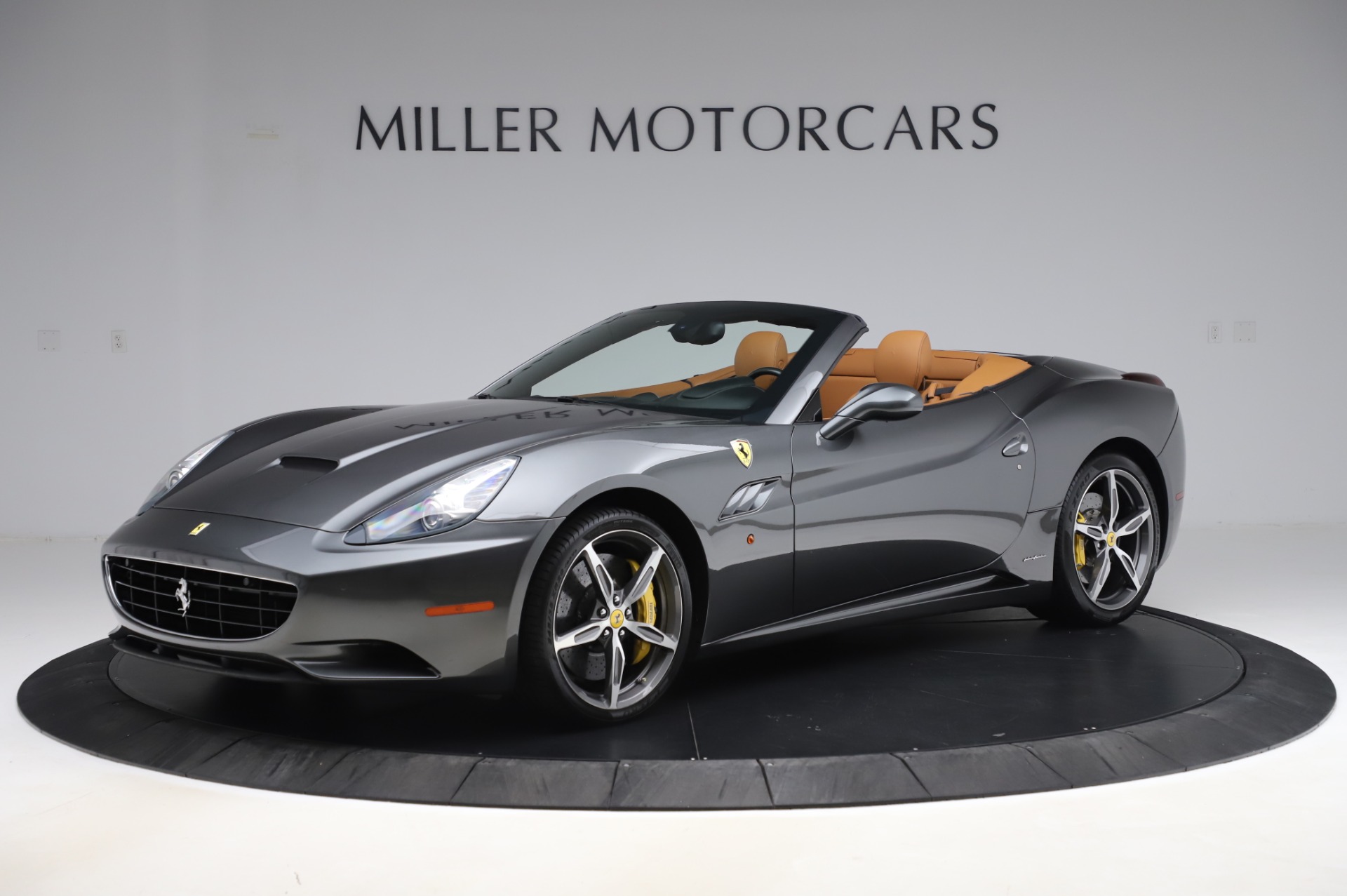 Used 2014 Ferrari California 30 for sale Sold at Bugatti of Greenwich in Greenwich CT 06830 1