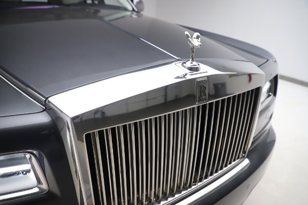 Used 2014 Rolls-Royce Phantom for sale Sold at Bugatti of Greenwich in Greenwich CT 06830 15