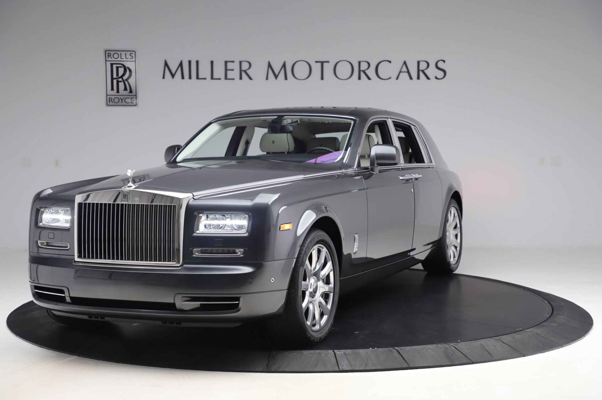 Used 2014 Rolls-Royce Phantom for sale Sold at Bugatti of Greenwich in Greenwich CT 06830 1