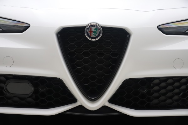 New 2020 Alfa Romeo Giulia Ti Sport Q4 for sale Sold at Bugatti of Greenwich in Greenwich CT 06830 13