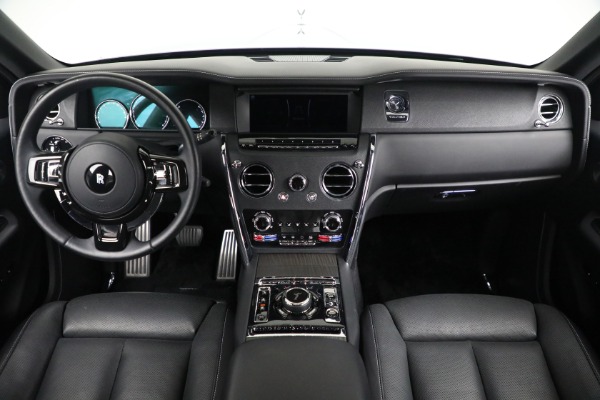 Used 2021 Rolls-Royce Cullinan for sale Sold at Bugatti of Greenwich in Greenwich CT 06830 25