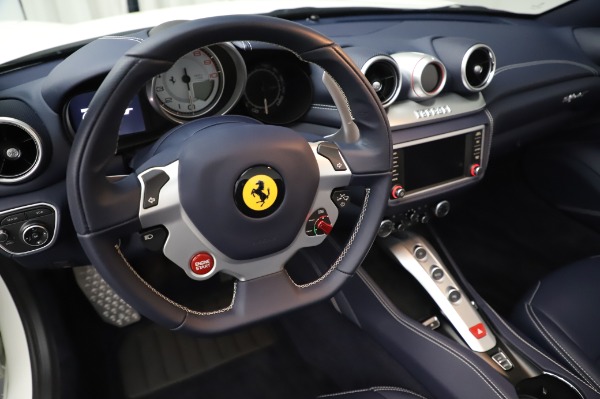 Used 2016 Ferrari California T for sale Sold at Bugatti of Greenwich in Greenwich CT 06830 27