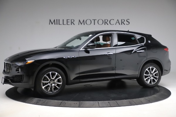 Used 2017 Maserati Levante Q4 for sale Sold at Bugatti of Greenwich in Greenwich CT 06830 3