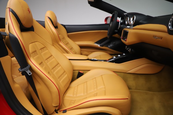 Used 2016 Ferrari California T for sale Sold at Bugatti of Greenwich in Greenwich CT 06830 25