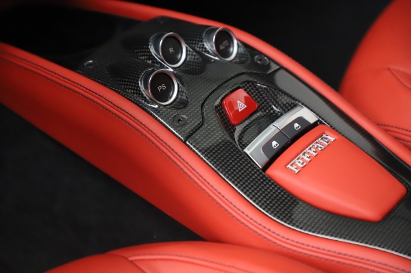 Used 2013 Ferrari 458 Italia for sale Sold at Bugatti of Greenwich in Greenwich CT 06830 23