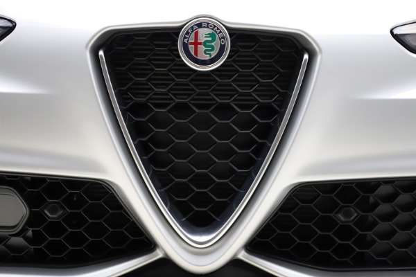 New 2020 Alfa Romeo Giulia Sport Q4 for sale Sold at Bugatti of Greenwich in Greenwich CT 06830 27