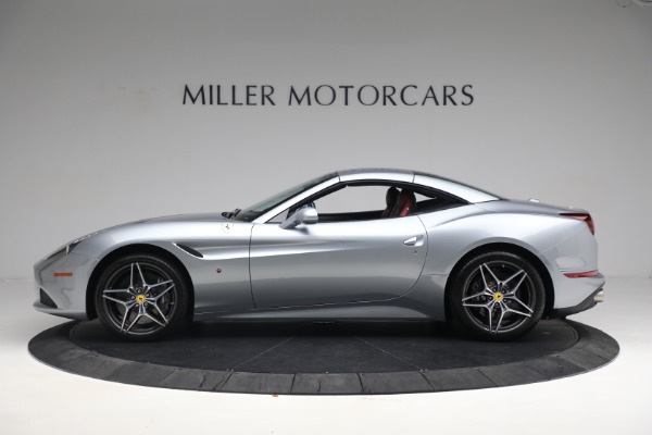 Used 2017 Ferrari California T for sale Sold at Bugatti of Greenwich in Greenwich CT 06830 14