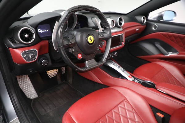 Used 2017 Ferrari California T for sale $144,900 at Bugatti of Greenwich in Greenwich CT 06830 19