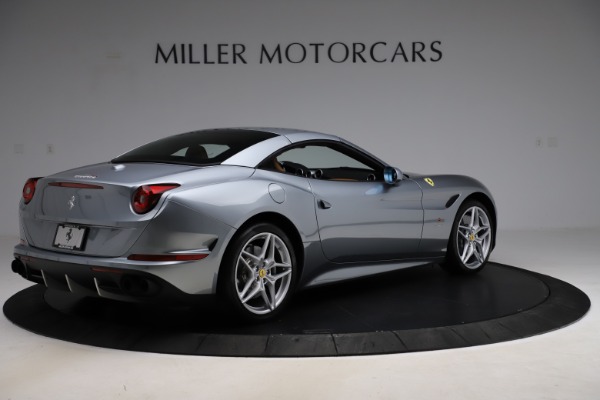 Used 2016 Ferrari California T for sale Sold at Bugatti of Greenwich in Greenwich CT 06830 14