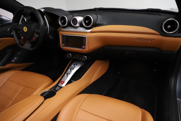 Used 2016 Ferrari California T for sale Sold at Bugatti of Greenwich in Greenwich CT 06830 22