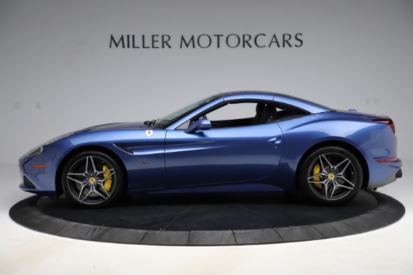 Used 2018 Ferrari California T for sale Sold at Bugatti of Greenwich in Greenwich CT 06830 14