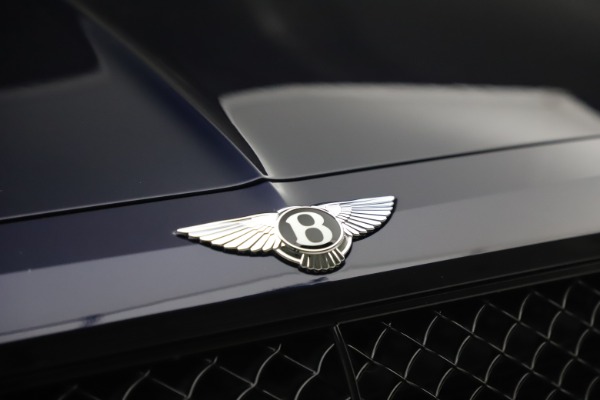 Used 2018 Bentley Bentayga W12 Signature for sale Sold at Bugatti of Greenwich in Greenwich CT 06830 14