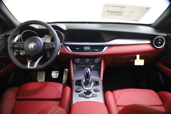 New 2020 Alfa Romeo Stelvio Ti Sport Q4 for sale Sold at Bugatti of Greenwich in Greenwich CT 06830 17