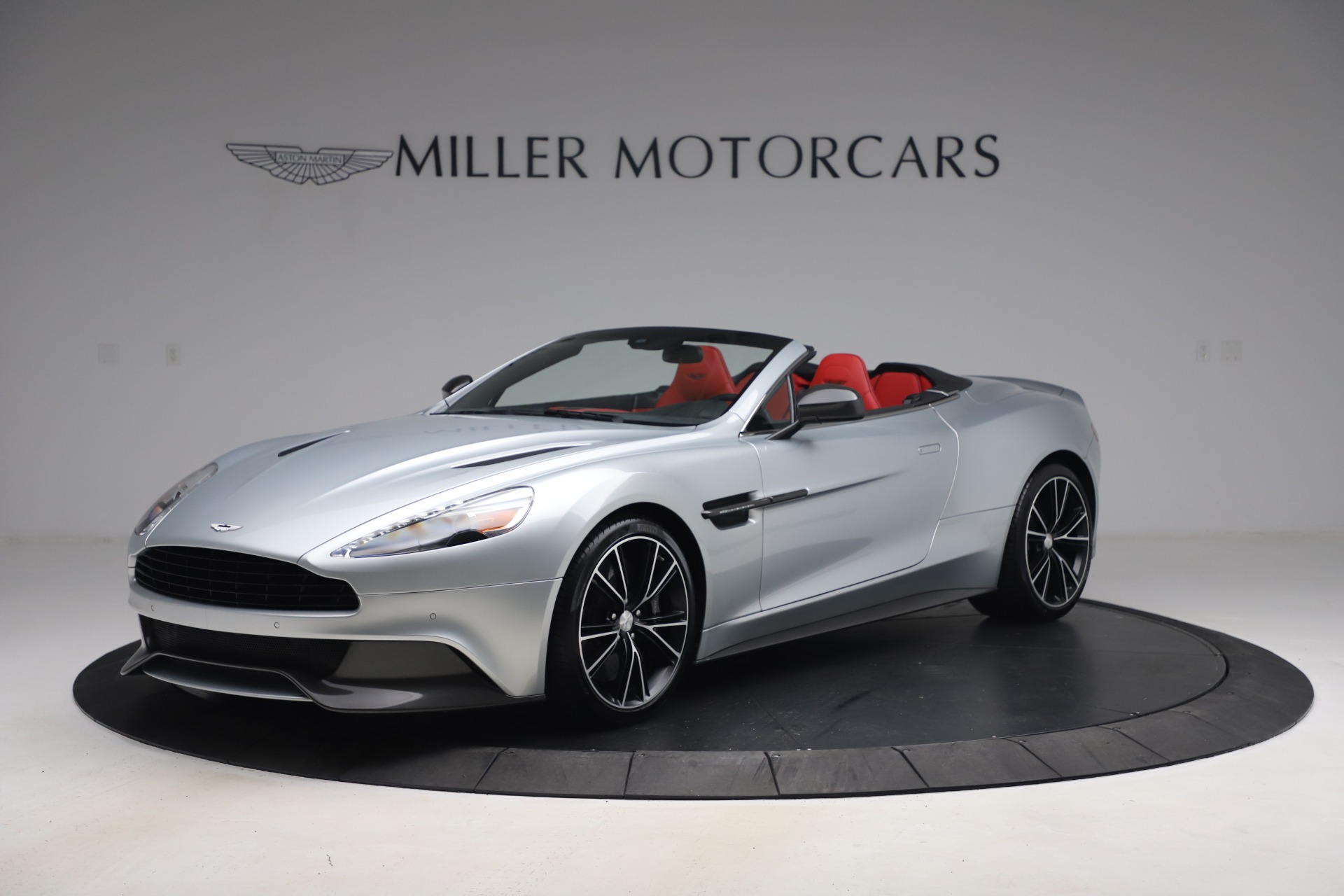 Used 2014 Aston Martin Vanquish Volante for sale Sold at Bugatti of Greenwich in Greenwich CT 06830 1