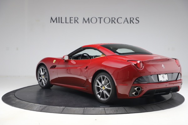 Used 2014 Ferrari California 30 for sale Sold at Bugatti of Greenwich in Greenwich CT 06830 15