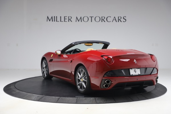 Used 2014 Ferrari California 30 for sale Sold at Bugatti of Greenwich in Greenwich CT 06830 5