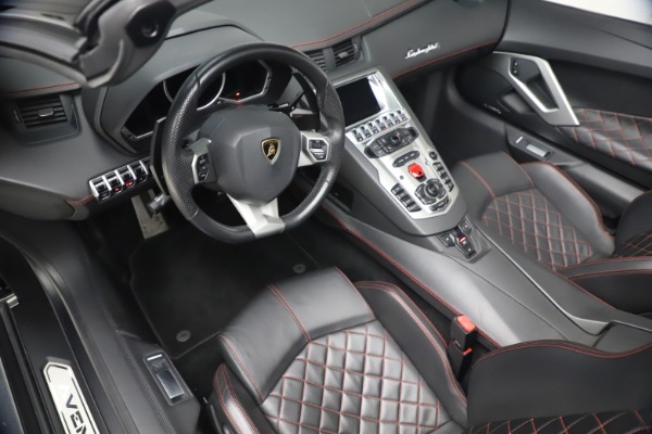 Used 2015 Lamborghini Aventador Roadster LP 700-4 for sale Sold at Bugatti of Greenwich in Greenwich CT 06830 19