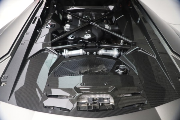 Used 2015 Lamborghini Aventador Roadster LP 700-4 for sale $349,900 at Bugatti of Greenwich in Greenwich CT 06830 24