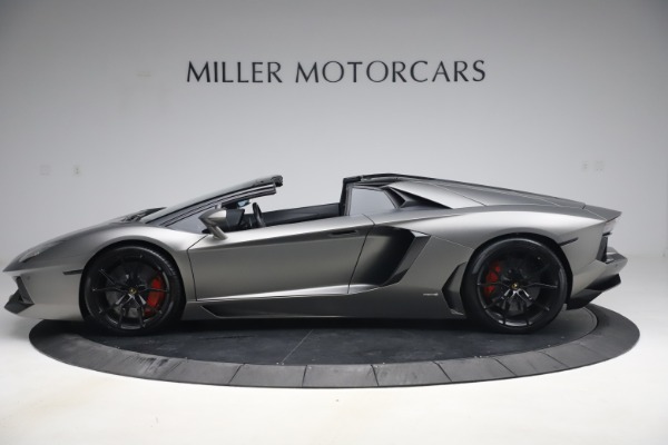 Used 2015 Lamborghini Aventador Roadster LP 700-4 for sale $349,900 at Bugatti of Greenwich in Greenwich CT 06830 4