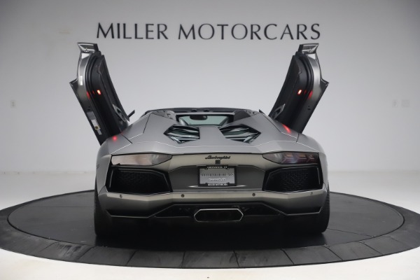 Used 2015 Lamborghini Aventador Roadster LP 700-4 for sale $349,900 at Bugatti of Greenwich in Greenwich CT 06830 7