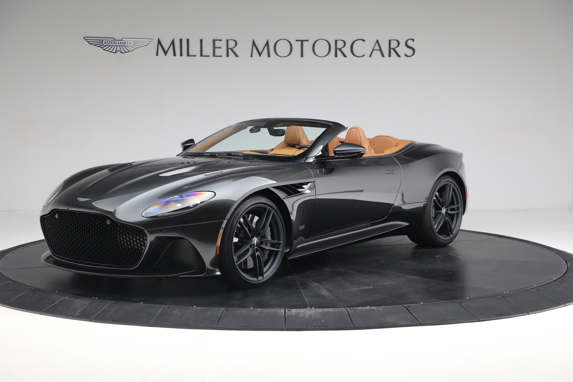 New 2021 Aston Martin DBS Superleggera Volante Convertible for sale $402,786 at Bugatti of Greenwich in Greenwich CT 06830 1