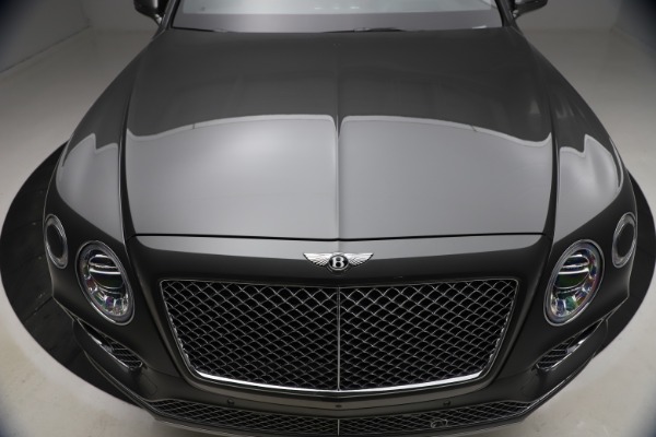 Used 2018 Bentley Bentayga W12 for sale Sold at Bugatti of Greenwich in Greenwich CT 06830 15