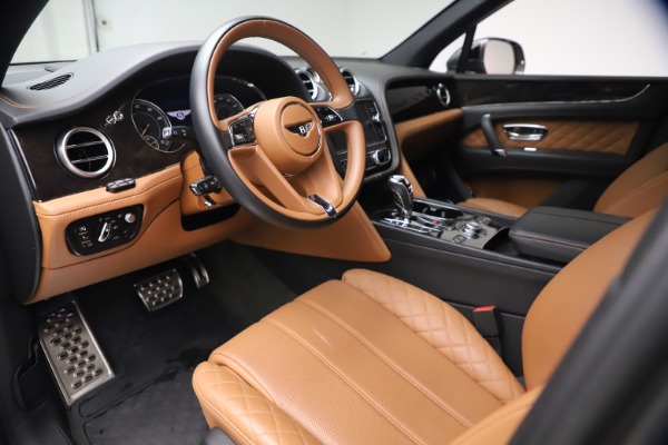 Used 2018 Bentley Bentayga W12 for sale Sold at Bugatti of Greenwich in Greenwich CT 06830 19