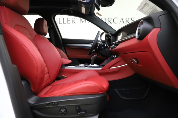 New 2021 Alfa Romeo Stelvio Ti Sport Q4 for sale Sold at Bugatti of Greenwich in Greenwich CT 06830 22