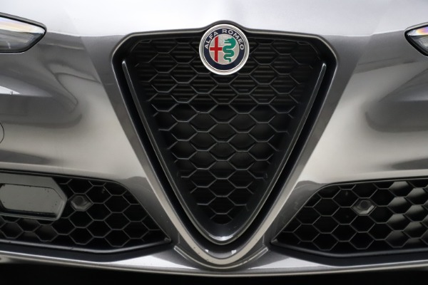 New 2021 Alfa Romeo Giulia Q4 for sale Sold at Bugatti of Greenwich in Greenwich CT 06830 13