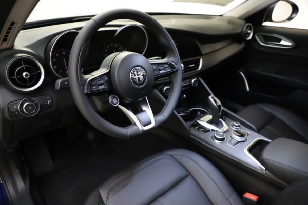 New 2021 Alfa Romeo Giulia Q4 for sale $46,800 at Bugatti of Greenwich in Greenwich CT 06830 13