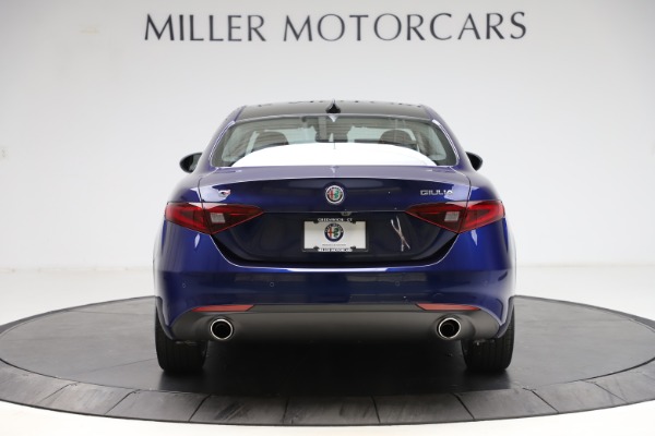New 2021 Alfa Romeo Giulia Q4 for sale $46,800 at Bugatti of Greenwich in Greenwich CT 06830 6