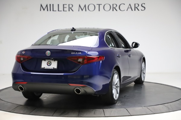 New 2021 Alfa Romeo Giulia Q4 for sale $46,800 at Bugatti of Greenwich in Greenwich CT 06830 7