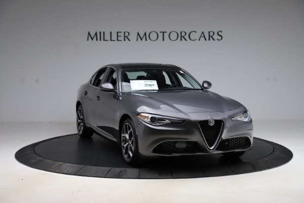 New 2021 Alfa Romeo Giulia Ti Q4 for sale Sold at Bugatti of Greenwich in Greenwich CT 06830 10