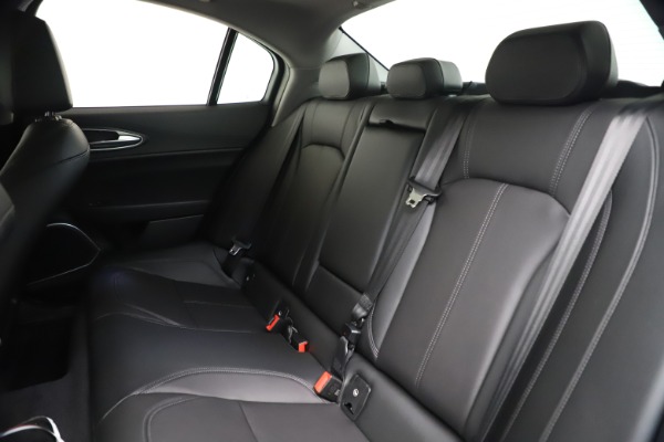 New 2021 Alfa Romeo Giulia Q4 for sale $46,490 at Bugatti of Greenwich in Greenwich CT 06830 18