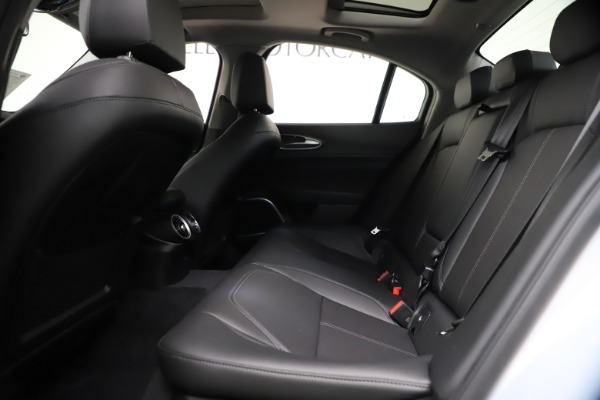 New 2021 Alfa Romeo Giulia Q4 for sale $46,490 at Bugatti of Greenwich in Greenwich CT 06830 19