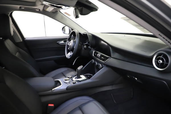 New 2021 Alfa Romeo Giulia Q4 for sale $47,085 at Bugatti of Greenwich in Greenwich CT 06830 16