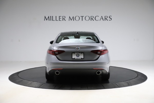 New 2021 Alfa Romeo Giulia Q4 for sale $47,085 at Bugatti of Greenwich in Greenwich CT 06830 6
