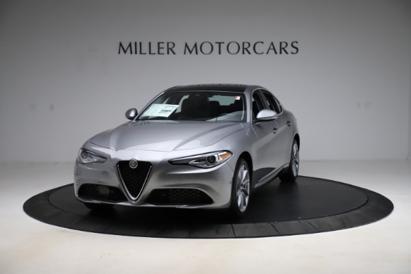 New 2021 Alfa Romeo Giulia Q4 for sale $47,085 at Bugatti of Greenwich in Greenwich CT 06830 1