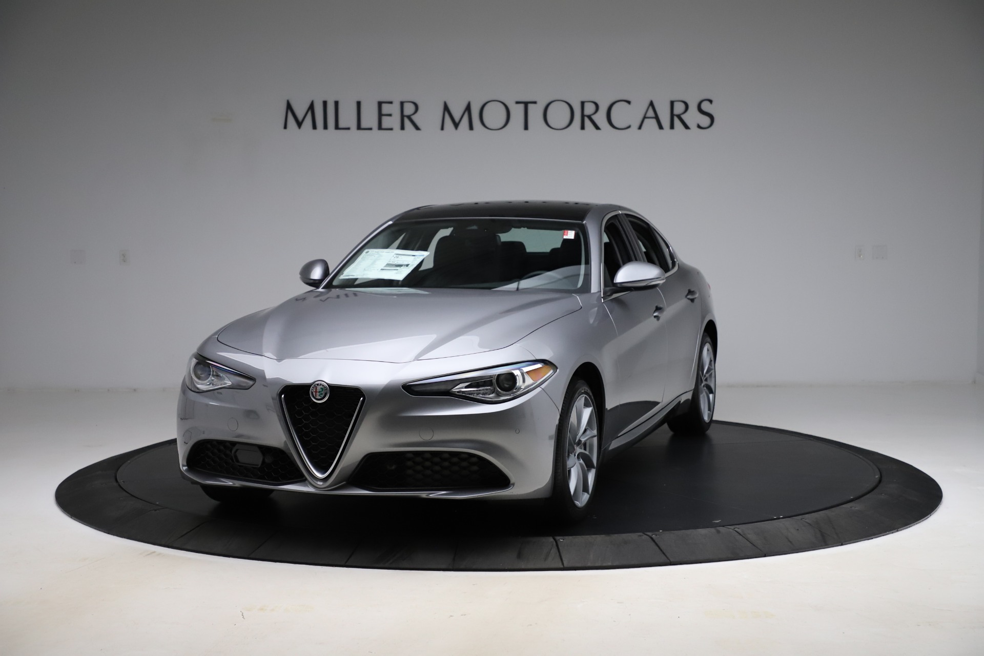 New 2021 Alfa Romeo Giulia Q4 for sale $47,085 at Bugatti of Greenwich in Greenwich CT 06830 1